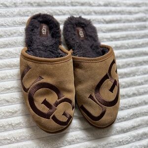 UGG Men's Brown Suede Slip-On Slippers with Faux Fur Lining Comfort size 11